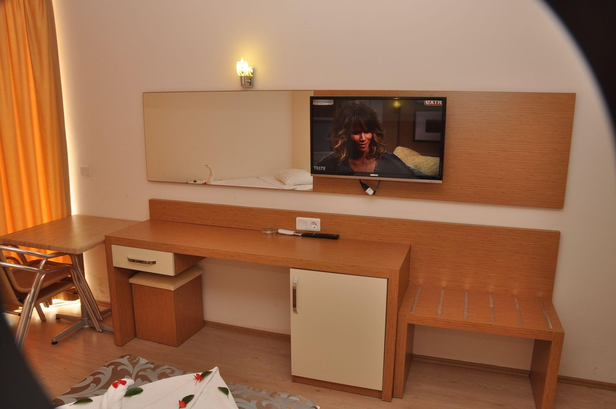 Grand Ati̇Lla Hotel Аланія Екстер'єр фото